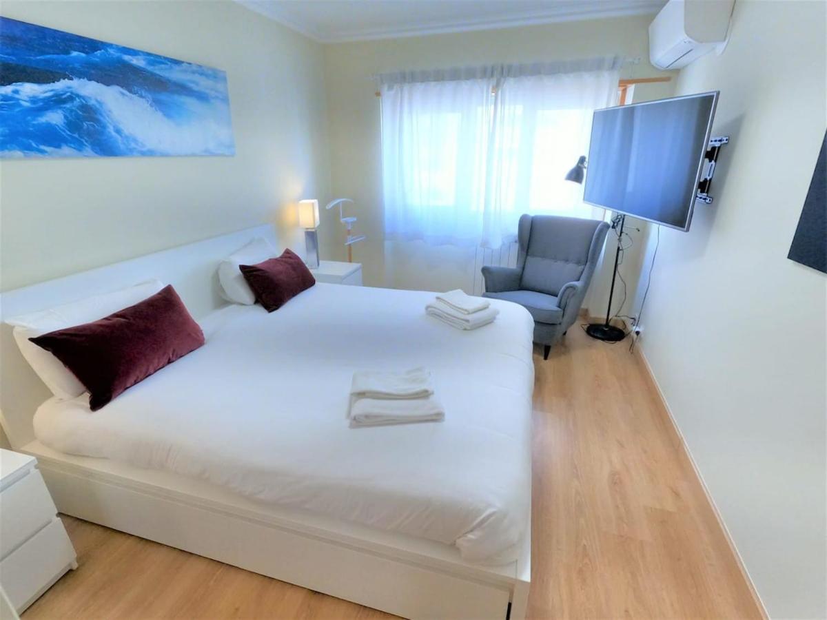 Carnaxide Modern T1 Apartment W Balcony In Carnaxide Oeiras Lisbon Exterior foto